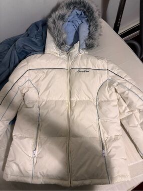 South Pole Cream Puffer Jacket with Faux Fur Trim Light Blue Accents y2k vintage